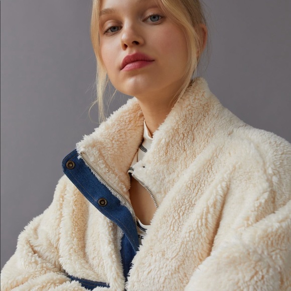 New! Urban Outfitters Cozy Sherpa Jacket NWT - Picture 2 of 6